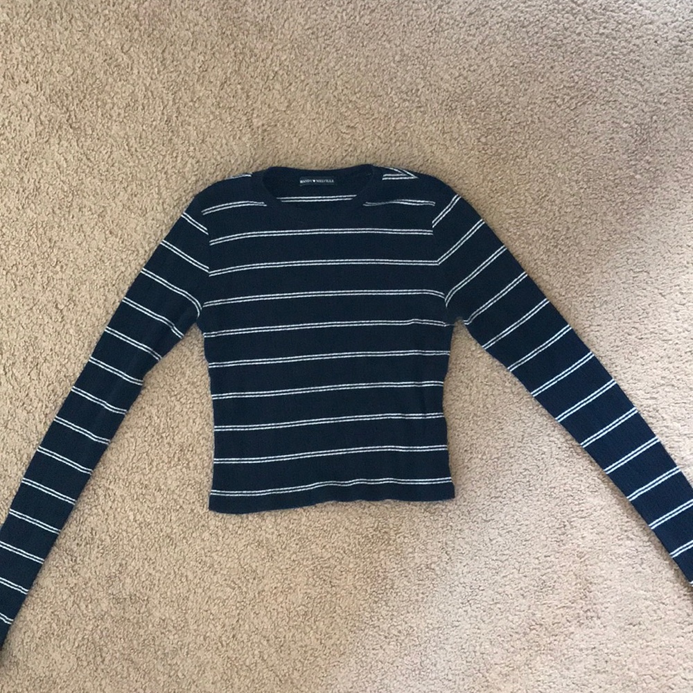 Brandy Melville Long Sleeve shirt